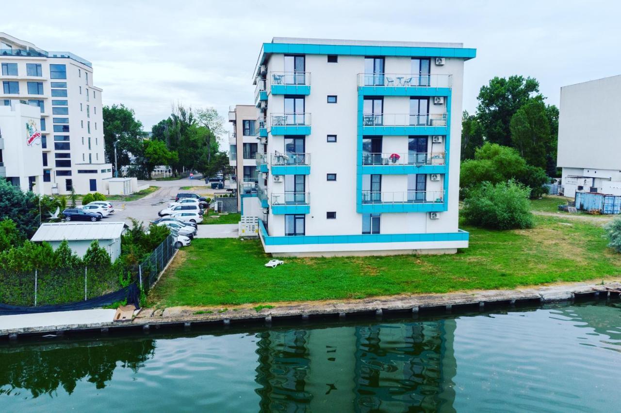 Lakeside Studio Mamaia Central Bagian luar foto