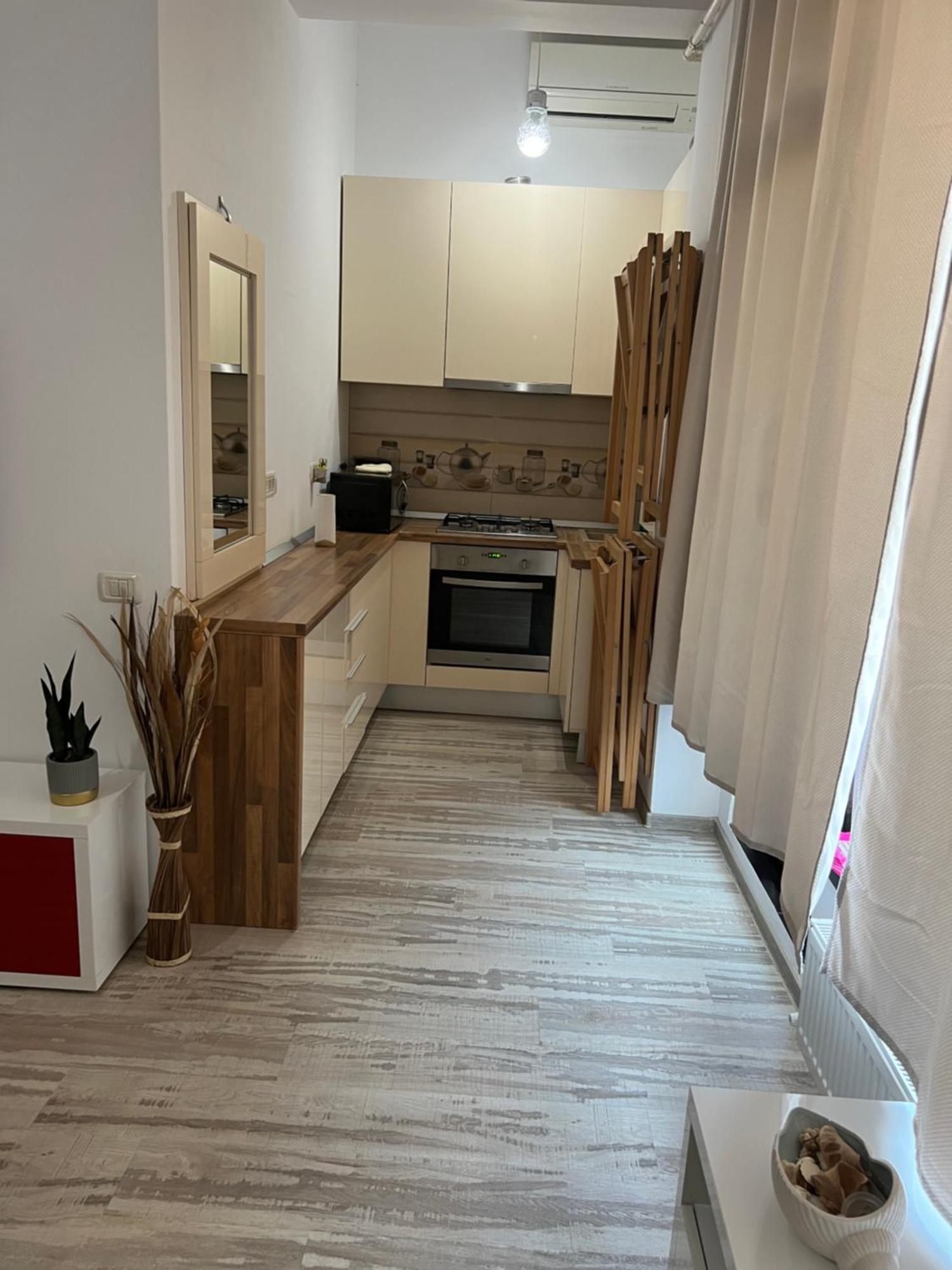 Lakeside Studio Mamaia Central Bagian luar foto